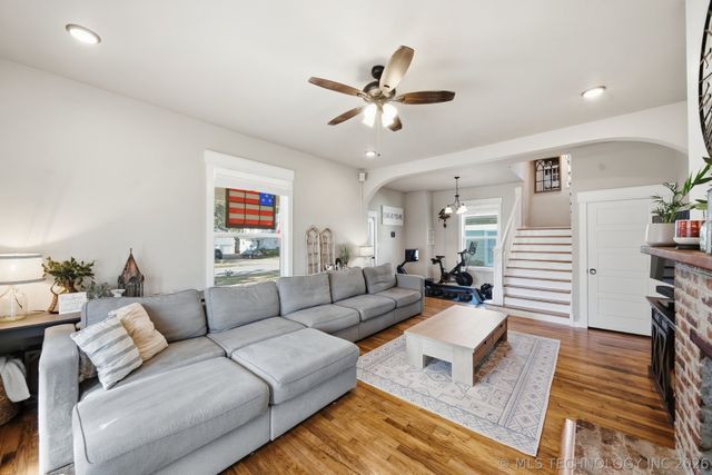 332 E 4th Street, Claremore, OK 74017