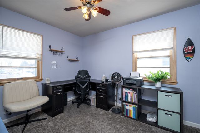 905 Knollcrest, Marion, IA 52302