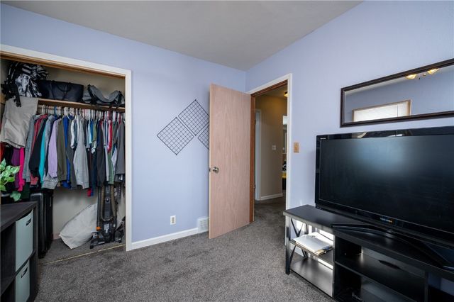 905 Knollcrest, Marion, IA 52302