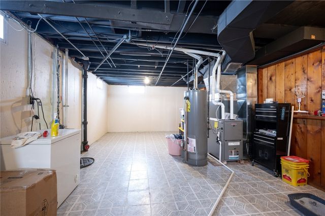 905 Knollcrest, Marion, IA 52302