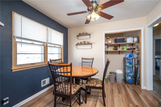 905 Knollcrest, Marion, IA 52302