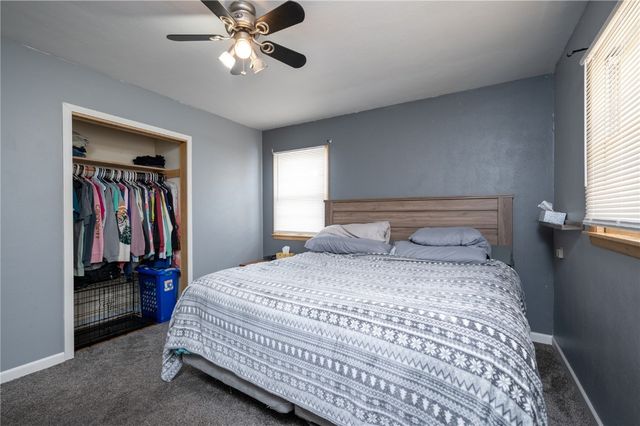 905 Knollcrest, Marion, IA 52302