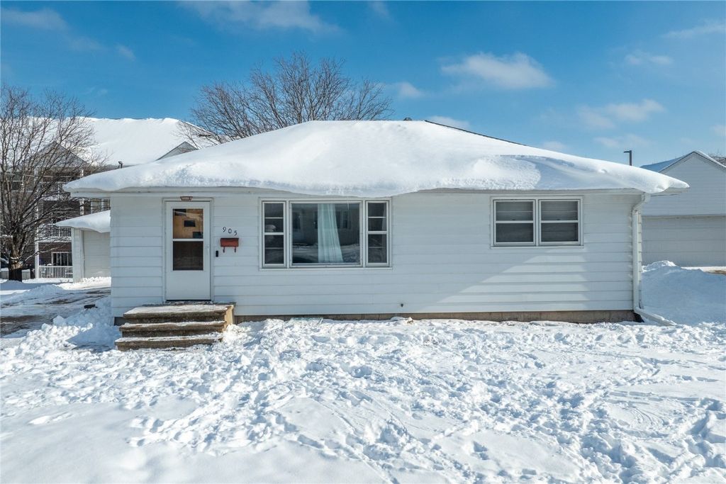 905 Knollcrest, Marion, IA 52302