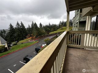 1735 W Sunn Fjord Lane #I-104, Bremerton, WA 98312