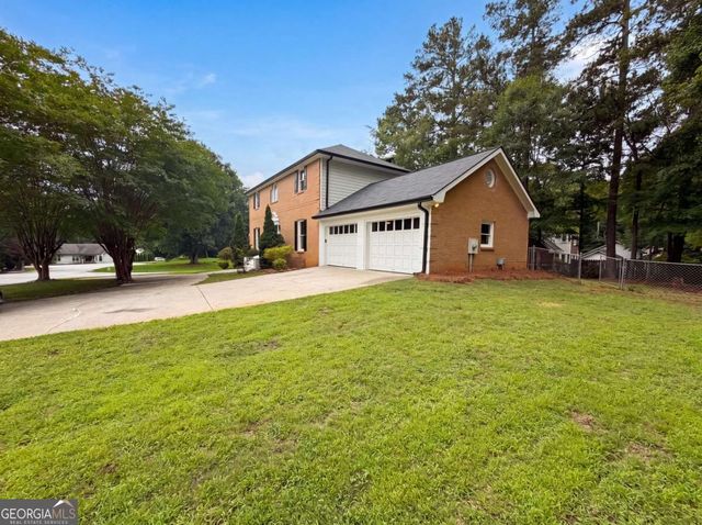 211 Blake Street, Lawrenceville, GA 30046
