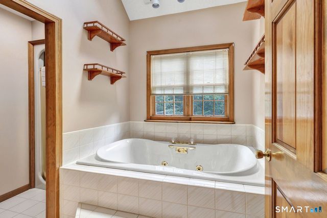 65 Arrowwood Place, Stratford, CT 06614