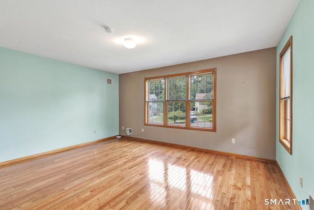 65 Arrowwood Place, Stratford, CT 06614