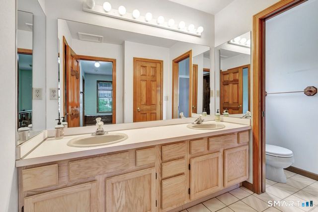 65 Arrowwood Place, Stratford, CT 06614