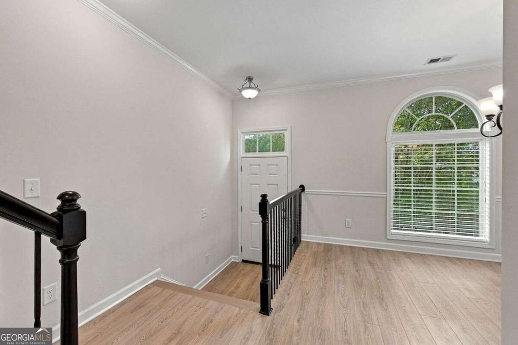 7430 Highland Bluff, Sandy Springs, GA 30328 — photo 3