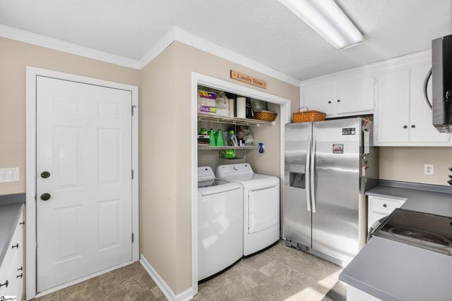 404 Frostberry Court, Fountain Inn, SC 29644