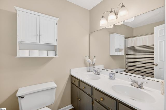 404 Frostberry Court, Fountain Inn, SC 29644