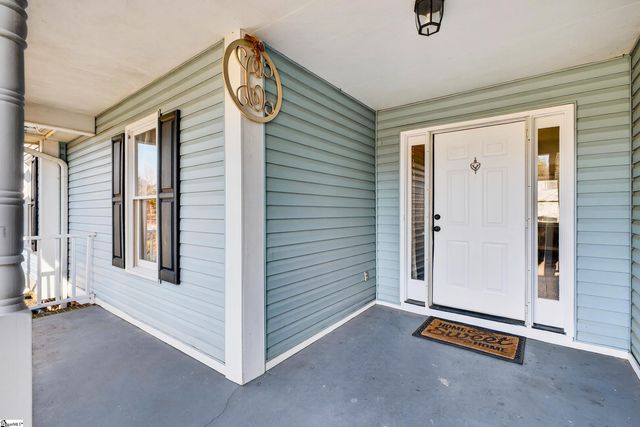 404 Frostberry Court, Fountain Inn, SC 29644