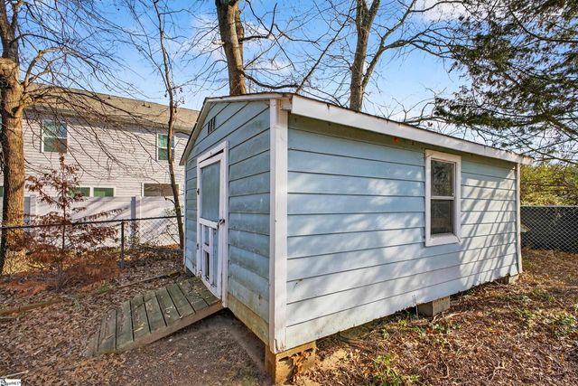 404 Frostberry Court, Fountain Inn, SC 29644