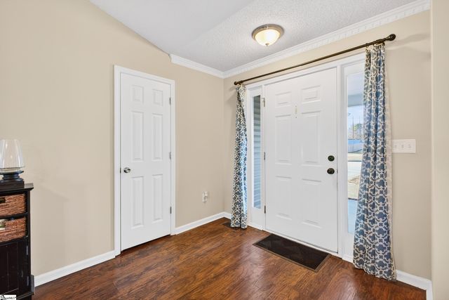 404 Frostberry Court, Fountain Inn, SC 29644