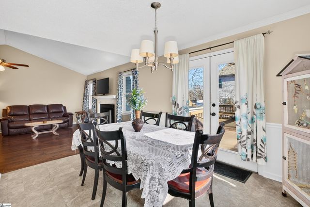 404 Frostberry Court, Fountain Inn, SC 29644