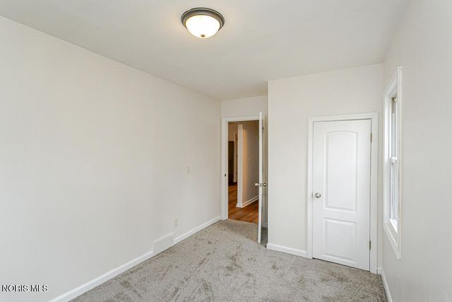 5847 Artwell Drive, Sylvania, OH 43560