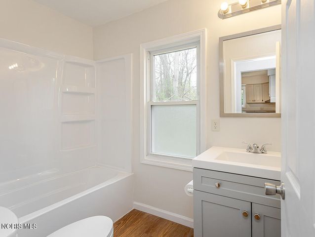 5847 Artwell Drive, Sylvania, OH 43560