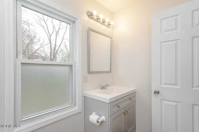 5847 Artwell Drive, Sylvania, OH 43560