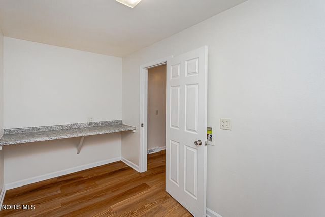5847 Artwell Drive, Sylvania, OH 43560