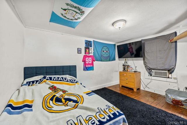 32 McNamara Road, Spring Valley, NY 10977