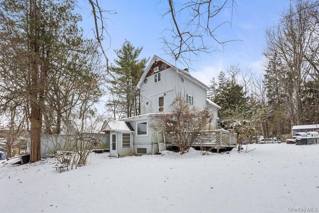 32 McNamara Road, Spring Valley, NY 10977