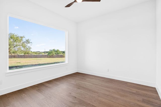 7752 Laura Lake Lane, Fort Worth, TX 76126