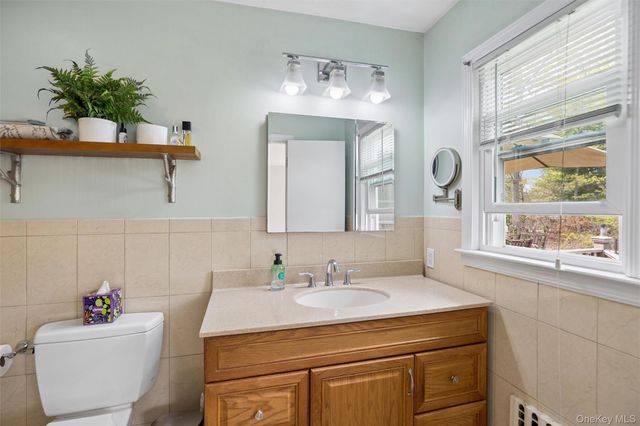 45 Woodland Drive, Smithtown, NY 11787