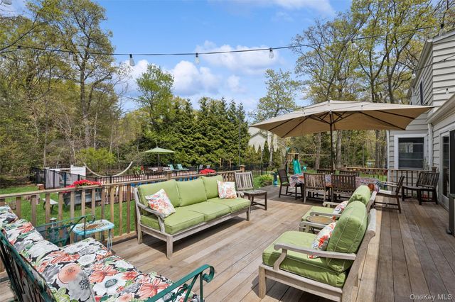 45 Woodland Drive, Smithtown, NY 11787