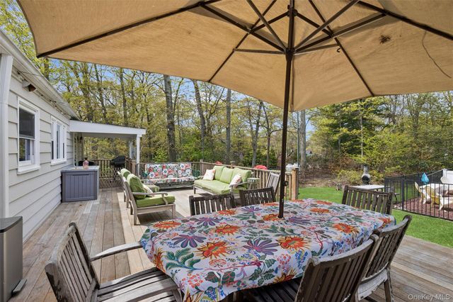 45 Woodland Drive, Smithtown, NY 11787