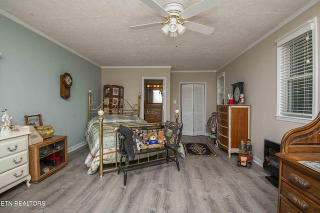 11981 S Hwy 127, Crossville, TN 38572