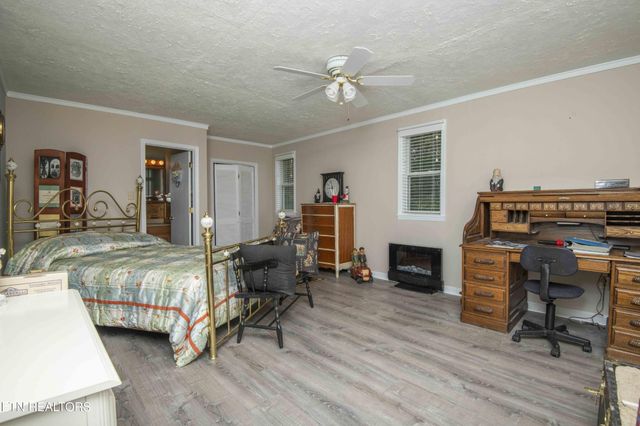 11981 S Hwy 127, Crossville, TN 38572