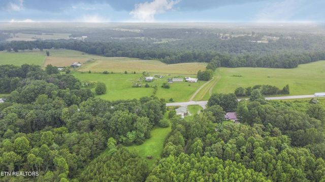 11981 S Hwy 127, Crossville, TN 38572