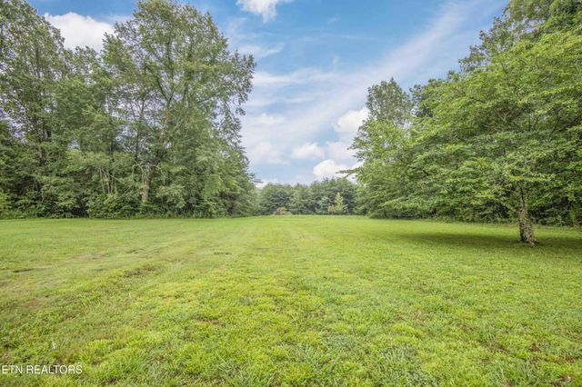 11981 S Hwy 127, Crossville, TN 38572