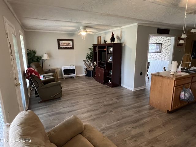 11981 S Hwy 127, Crossville, TN 38572