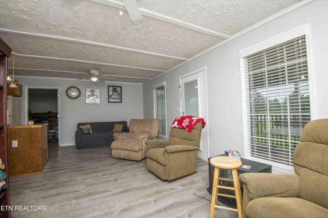 11981 S Hwy 127, Crossville, TN 38572