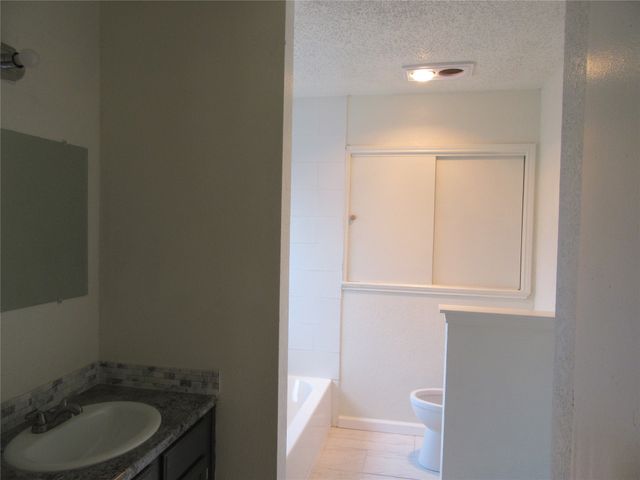 1209 Conlin Drive, Lancaster, TX 75134