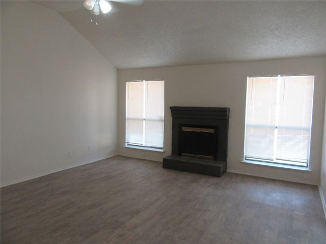 1209 Conlin Drive, Lancaster, TX 75134