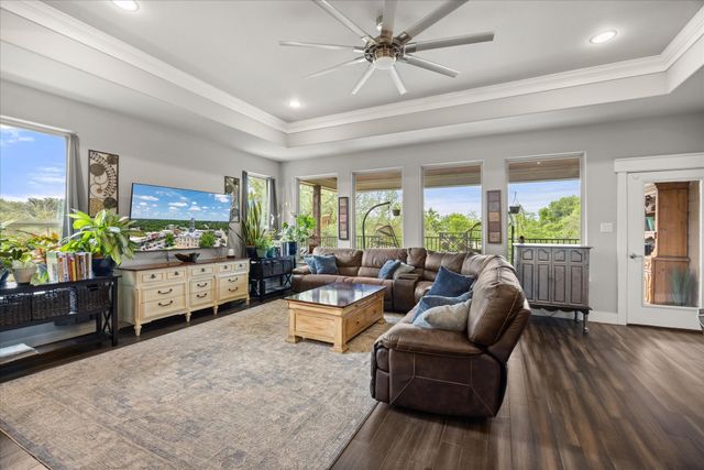 8828 Sundance Place Court, Granbury, TX 76049