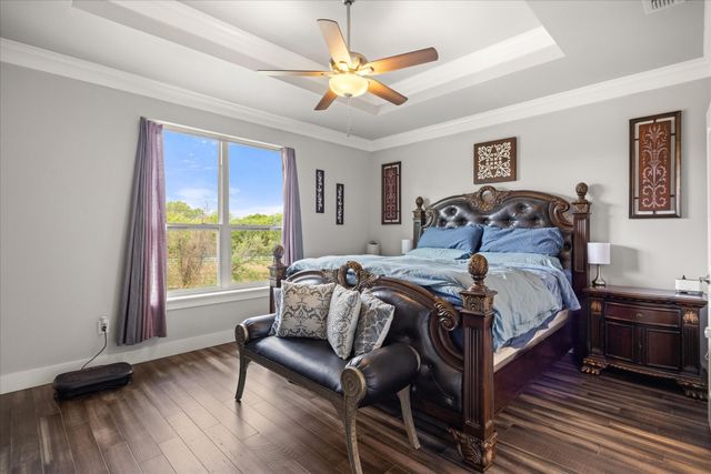 8828 Sundance Place Court, Granbury, TX 76049