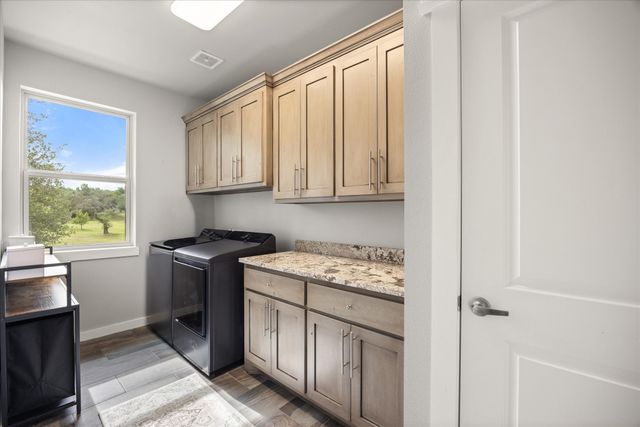 8828 Sundance Place Court, Granbury, TX 76049