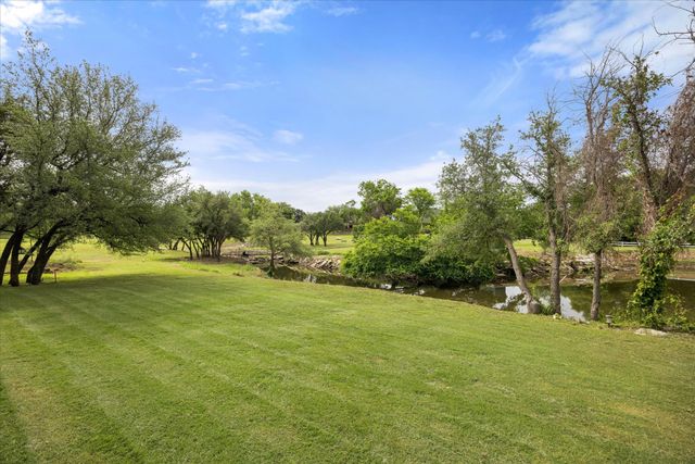 8828 Sundance Place Court, Granbury, TX 76049