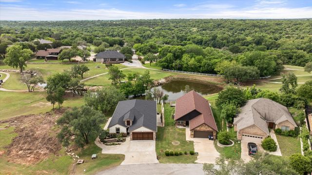 8828 Sundance Place Court, Granbury, TX 76049