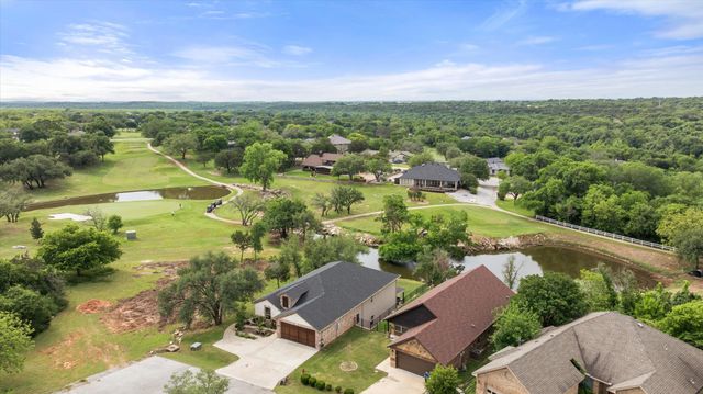 8828 Sundance Place Court, Granbury, TX 76049