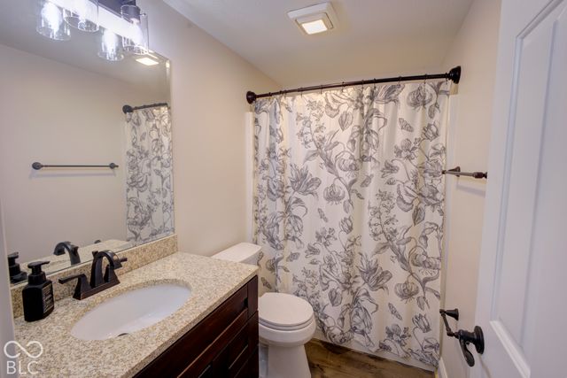 7323 Rooses Way, Indianapolis, IN 46217
