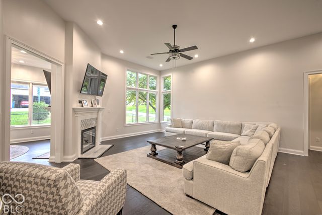 7323 Rooses Way, Indianapolis, IN 46217
