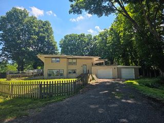 276 E Porters Bluff Rd, Clarksville, TN 37040