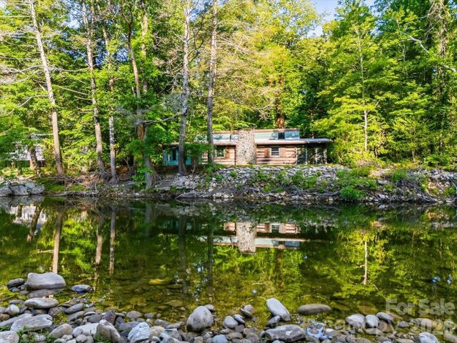 1878 Linville River Road, Nebo, NC 28761
