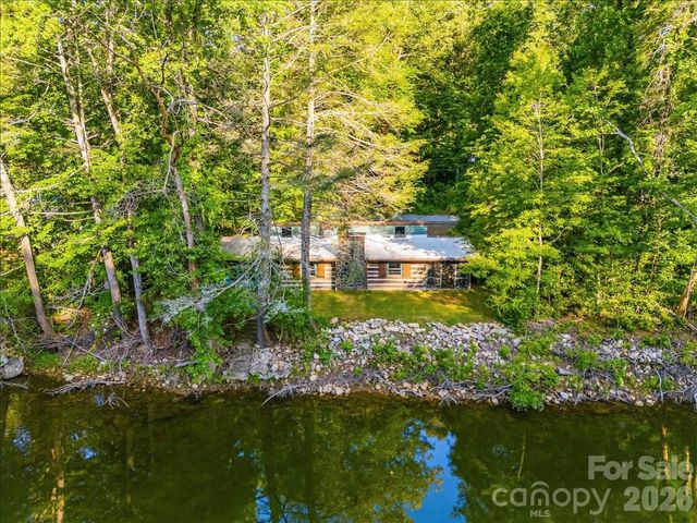 1878 Linville River Road, Nebo, NC 28761