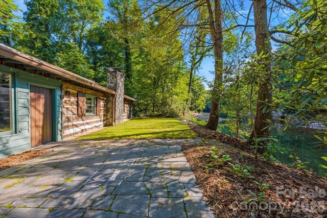 1878 Linville River Road, Nebo, NC 28761