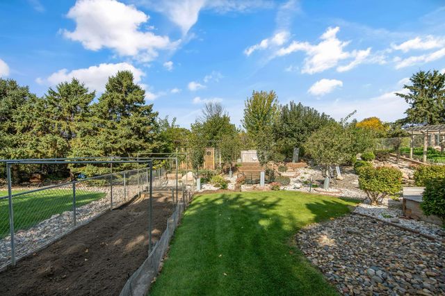 3697 152nd Street W, Rosemount, MN 55068